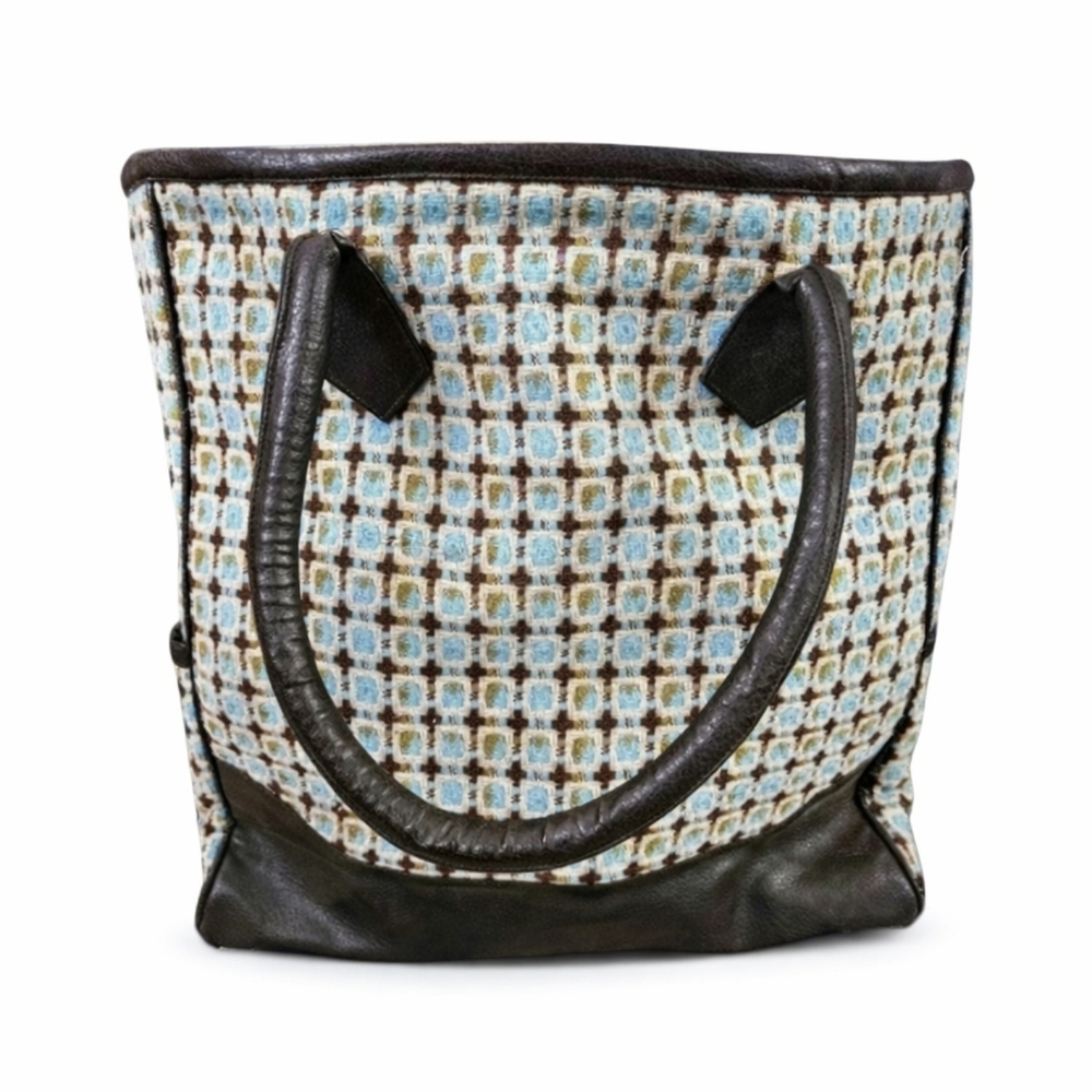Shiraleah Large Turquoise and Brown Cloth Tote Bucket bag.